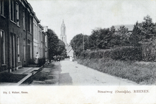 11857 Gezicht in de Herenstraat te Rhenen, uit het oosten, met op de achtergrond de Cuneratoren.